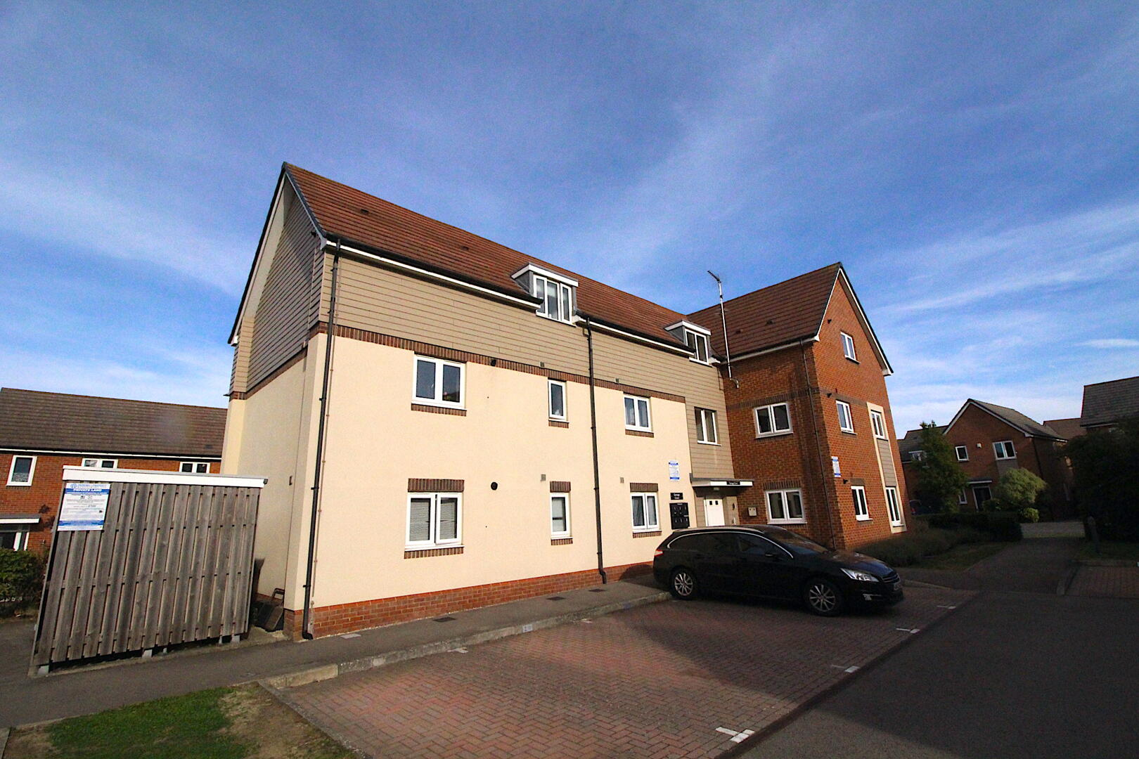 2, Gamage Court, Rugby